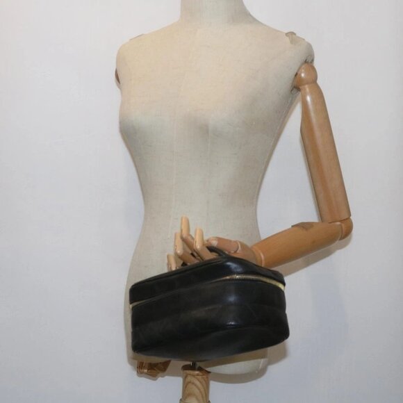 CHANEL Vanity Cosmetic Pouch Leather Black CC Auth - Picture 1 of 16